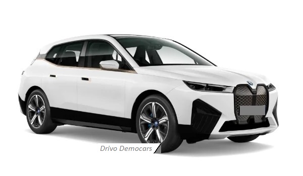 BMW X4.